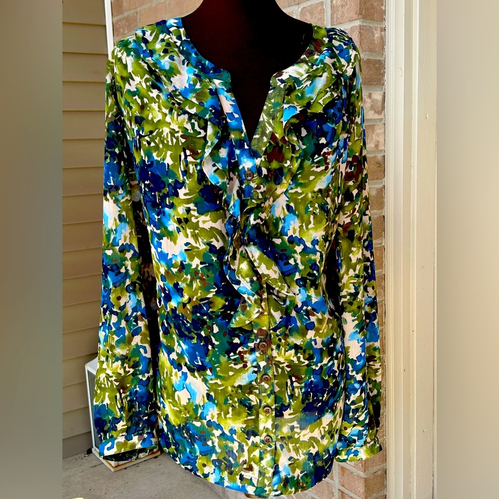 JONES NEW YORK s2X ruffled split neck top-pretty greens/blues-ltwt poly chiffon